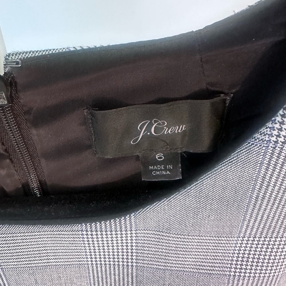 J Crew Seamed shift dress in glen plaid Italian gauzy wool blend Size 6 - Picture 6 of 10